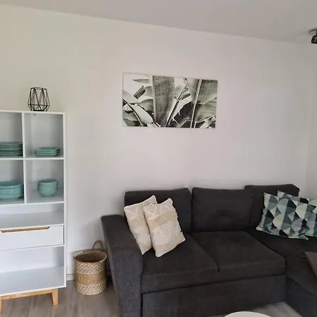 Bahnhofstr 11 Haus 2 Whg 3 *